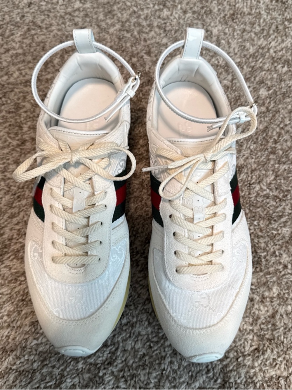 Authentic Gucci Cream Sneakers with Signature Green & Red Web small red spots - Picture 10 of 11